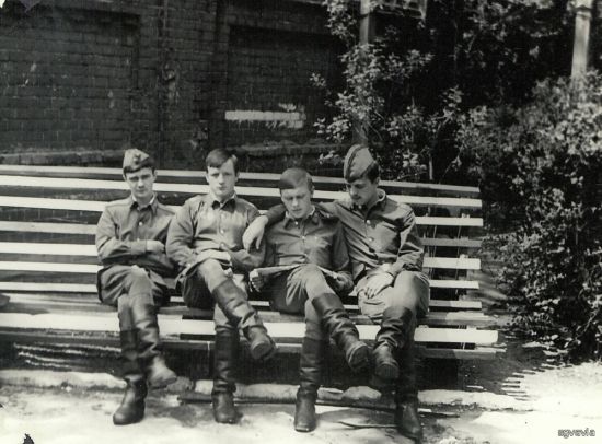 В красном городке